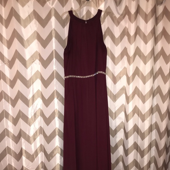 A beautiful dress - Picture 2 of 5